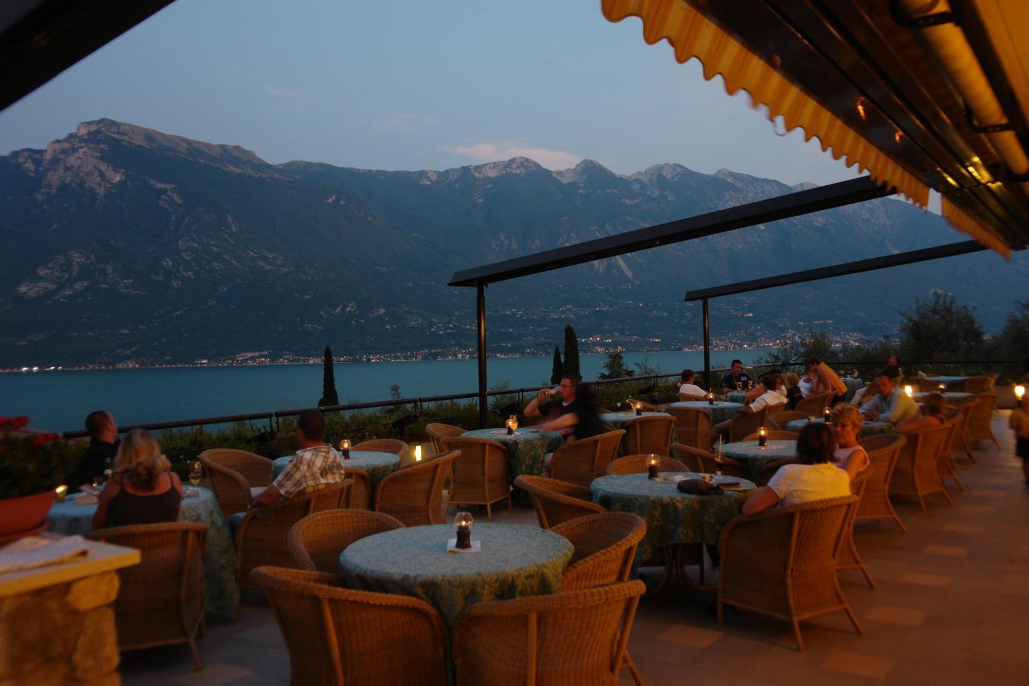 Hotel Ilma Lake Garda Resort ลีโมเนซุลการ์ดา ภายนอก รูปภาพ