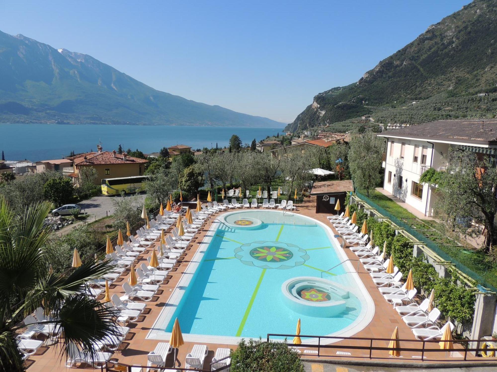 Hotel Ilma Lake Garda Resort ลีโมเนซุลการ์ดา ภายนอก รูปภาพ