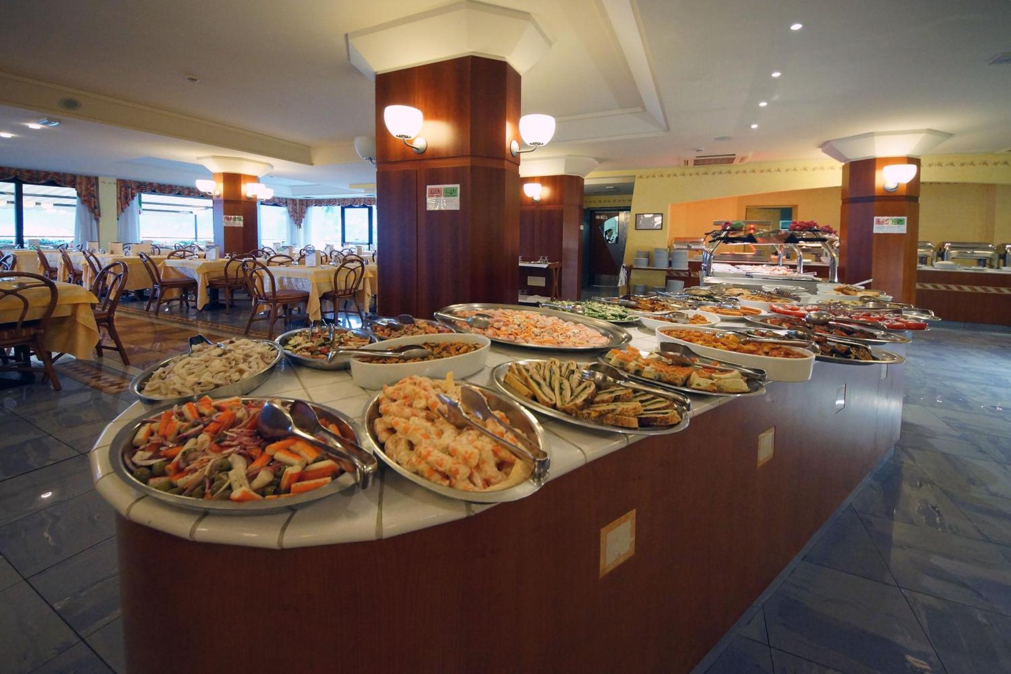 Hotel Ilma Lake Garda Resort ลีโมเนซุลการ์ดา ภายนอก รูปภาพ