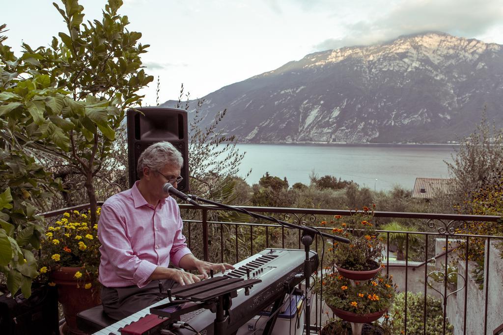 Hotel Ilma Lake Garda Resort ลีโมเนซุลการ์ดา ภายนอก รูปภาพ